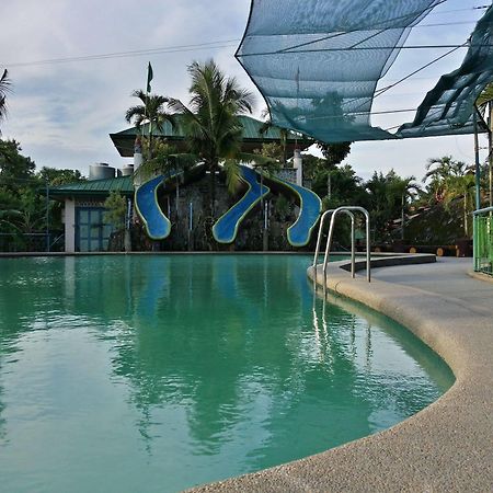Villa Del Carmen Resort And Restaurant Bulacan Exteriör bild